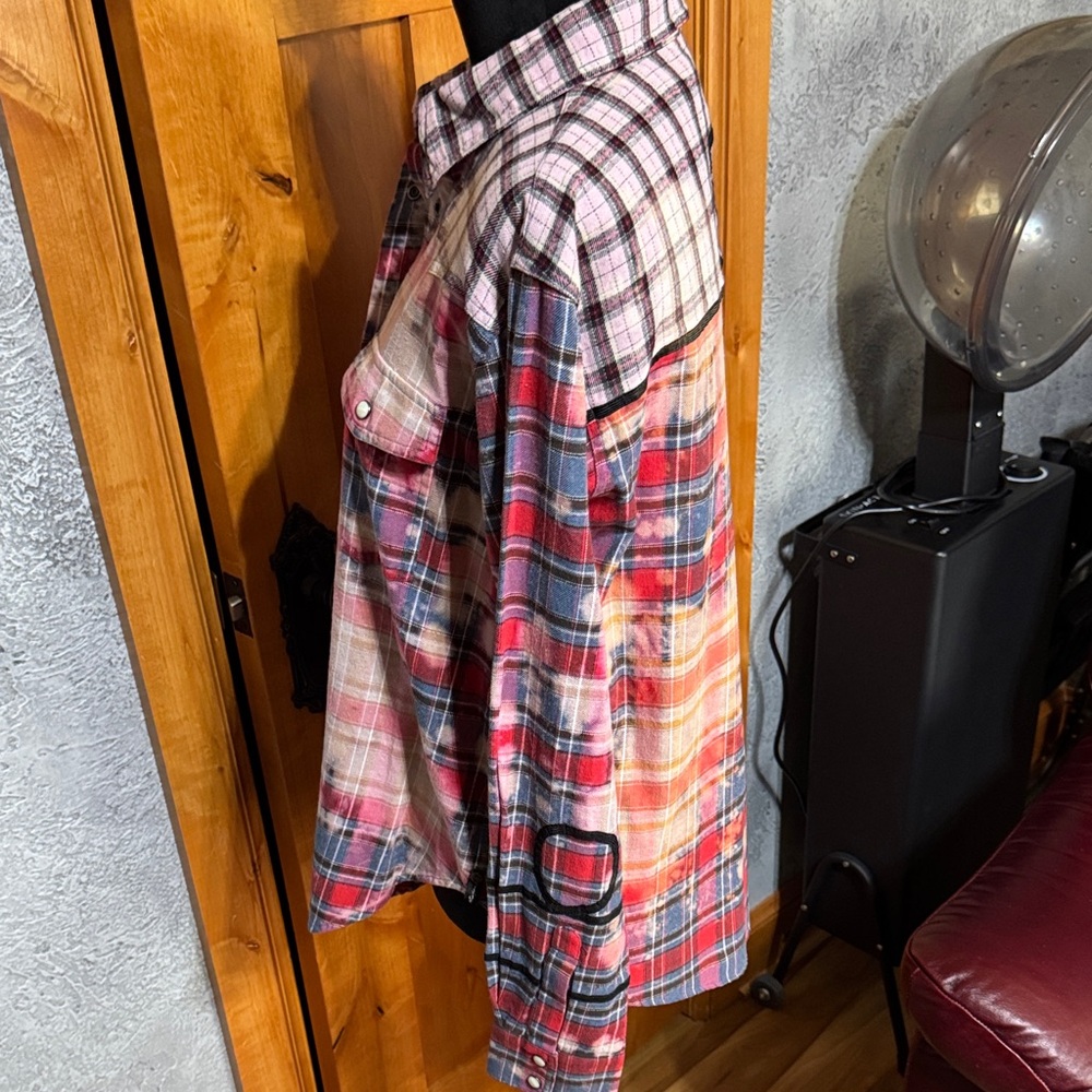 One Teaspoon Distressed Plaid Button-Up Shirt - Picture 5 of 5